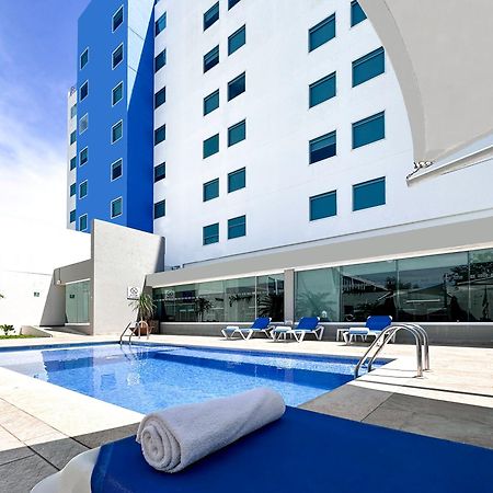 Holiday Inn Express Merida By Ihg Kültér fotó