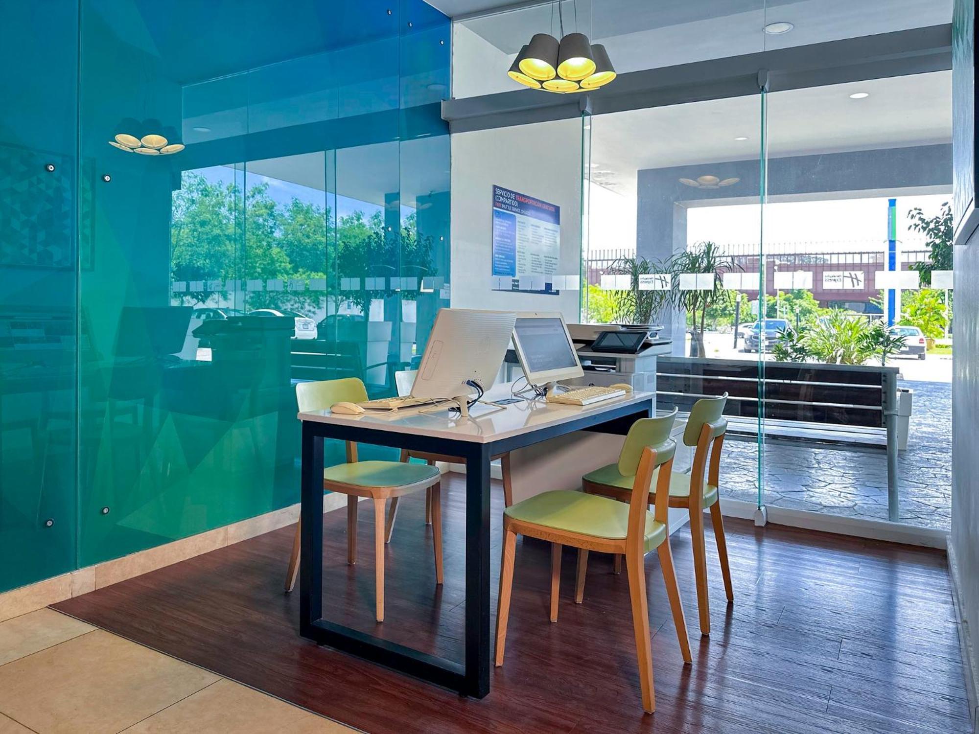 Holiday Inn Express Merida By Ihg Kültér fotó