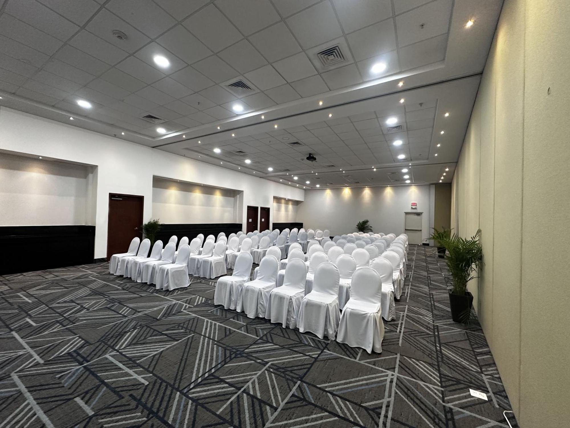 Holiday Inn Express Merida By Ihg Kültér fotó