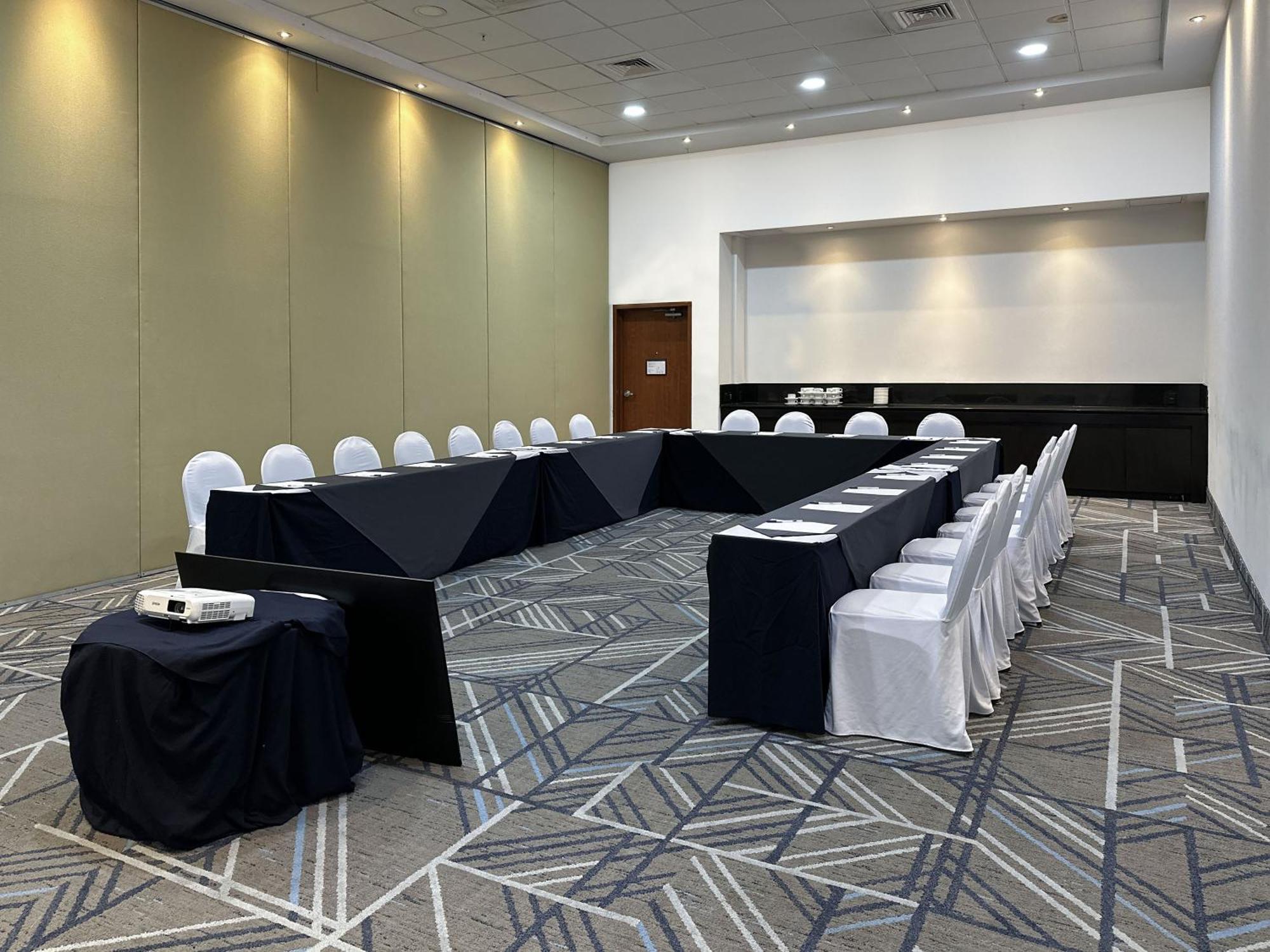 Holiday Inn Express Merida By Ihg Kültér fotó