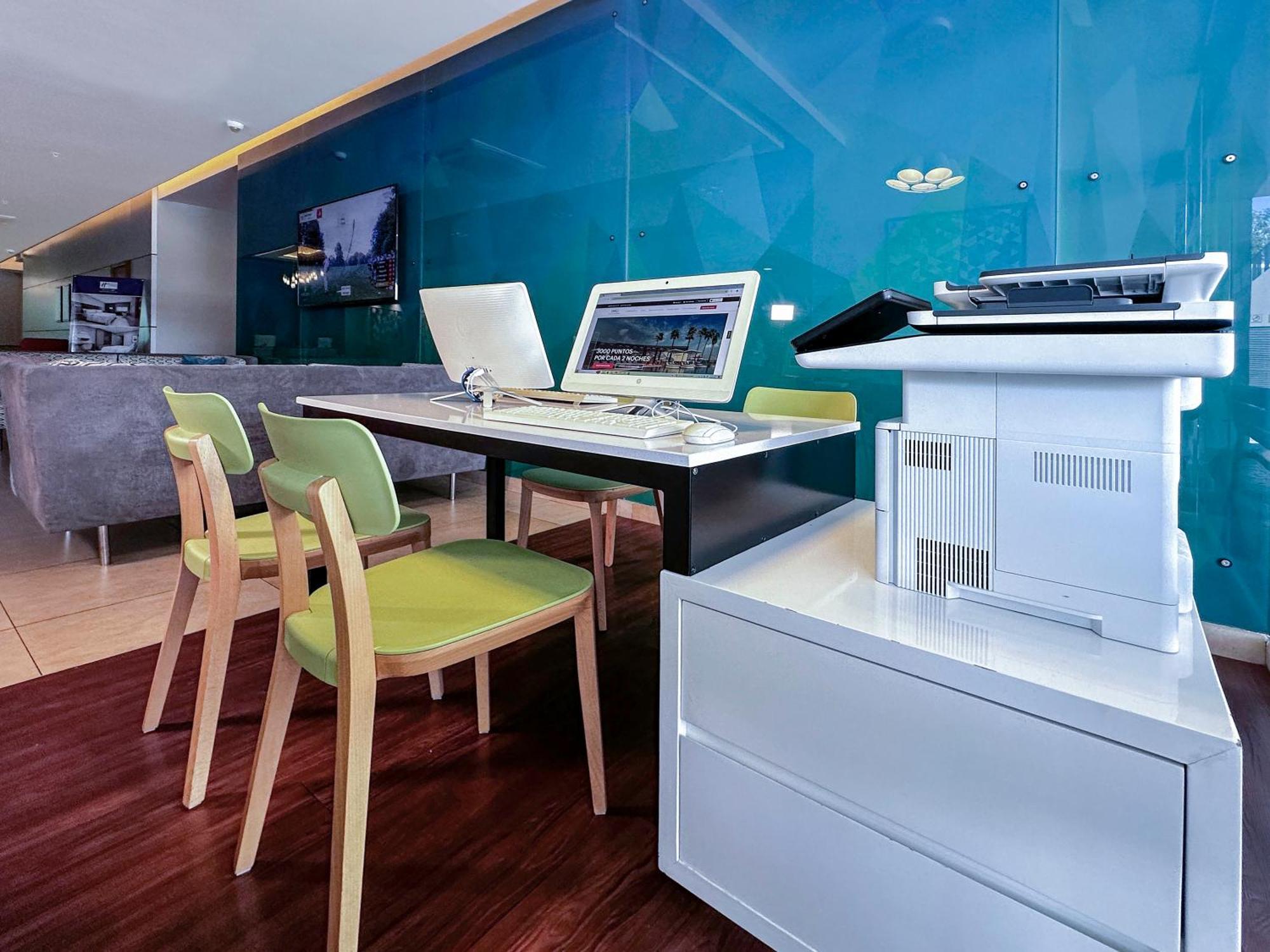 Holiday Inn Express Merida By Ihg Kültér fotó